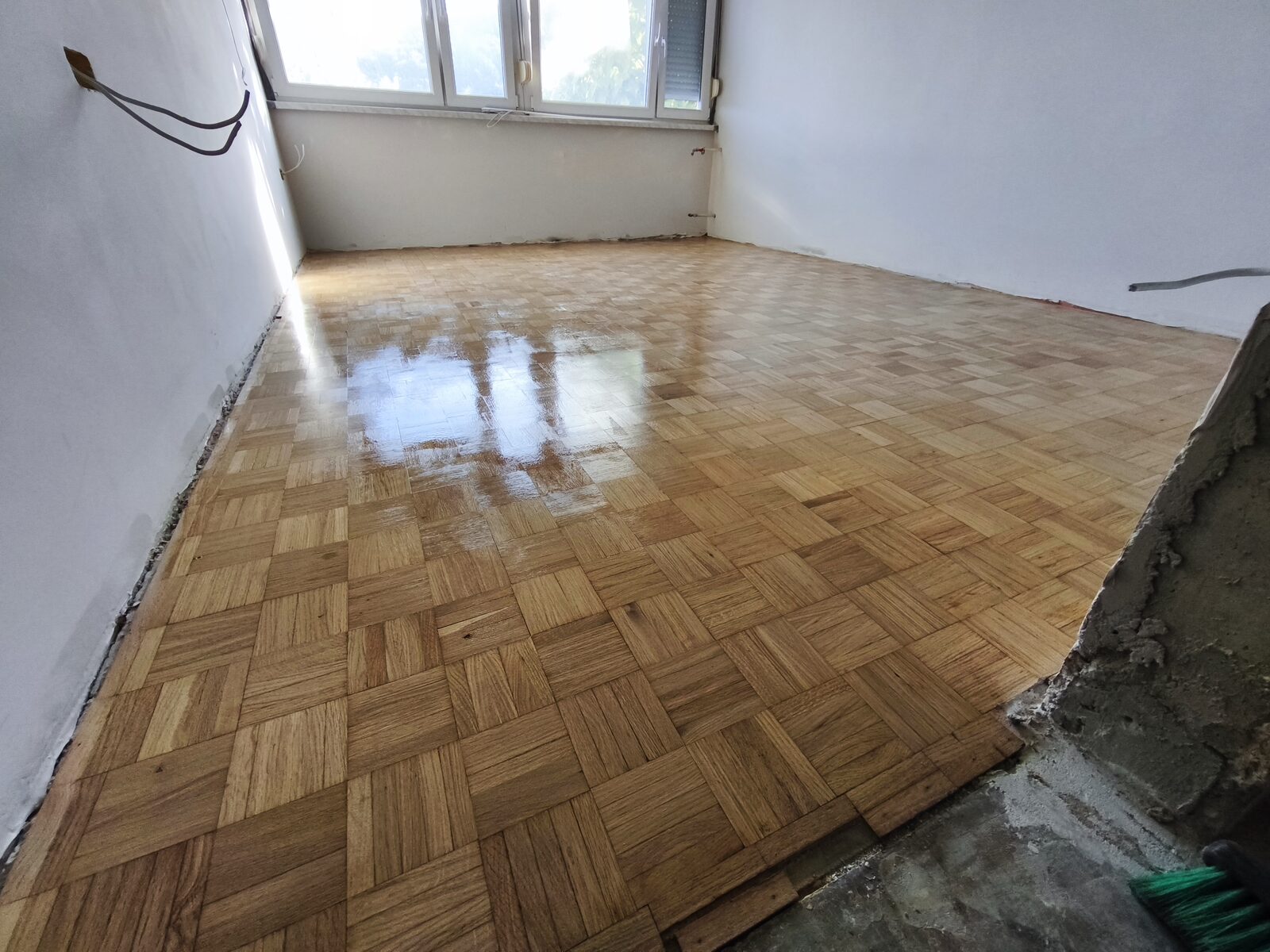 Hrastov lamelni parket, Celje